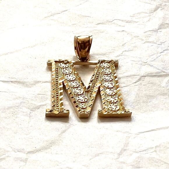 14k Solid Gold Initial M pendant | Initial Necklace | Initial letter Charm | - Picture 2 of 8